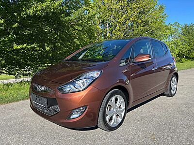 Hyundai iX20 Hyix20 Style Leder Navi Panorama Kamera SHZ Temp.