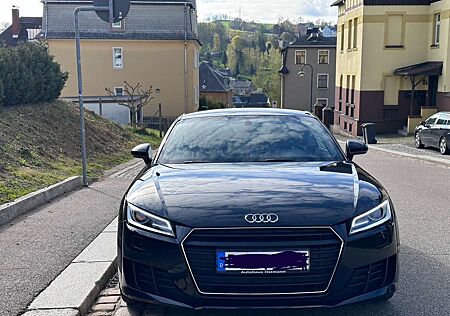 Audi TT Coupe 1.8 TFSI S tronic