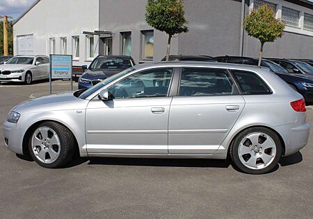 Audi A3 3.2 Ambition quattro S-Tronic +PDC NAVI +Kamera