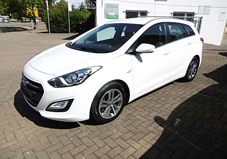 Hyundai i30 YES! Kombi