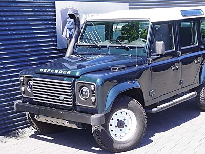 Land Rover Defender 2.2 TD4 110 STATION WAGON BRITISH GREEN