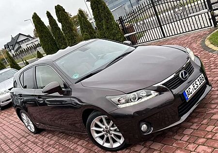 Lexus CT 200h Prestige !