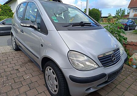 Mercedes-Benz A 140 Classic Piccadilly
