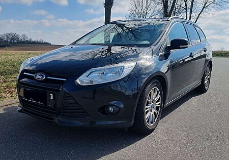 Ford Focus Turnier 1.6 TDCi DPF Start-Stopp-System SYNC Editi