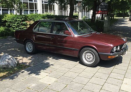 BMW 528i 528 E28 Klima Handschaltung sehr gepflegt