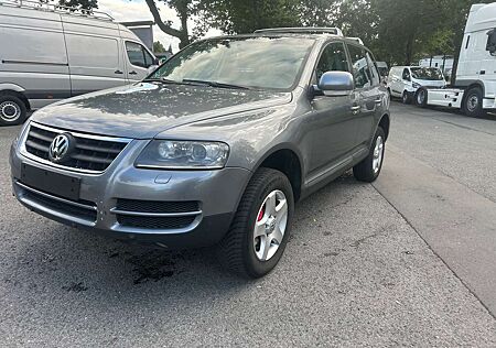 VW Touareg Volkswagen +3.0+V6+TDI+DPF+Automatik