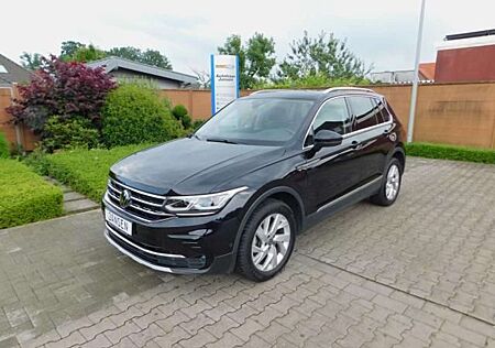 VW Tiguan Volkswagen Elegance 4M DSG+ACC+AHK+HuD+IQ+Kamera+Pan