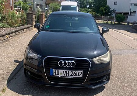 Audi A1 1.4 TFSI S tronic line Sportpaket