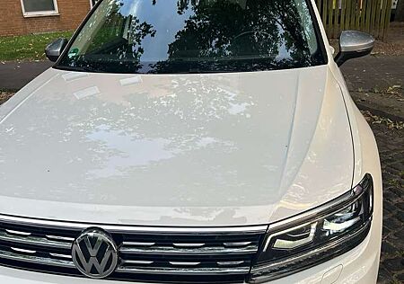 VW Tiguan Allspace Volkswagen Highline 4Motion
