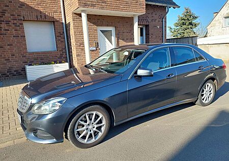 Mercedes-Benz E 300 BlueTec Hybrid (212.098)
