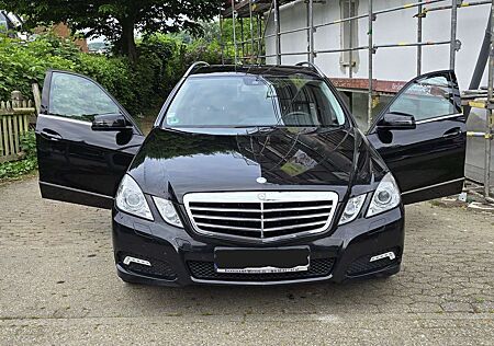 Mercedes-Benz E 200 E-Klasse T-Modell T CGI BlueEFFICIENCY Automatik A