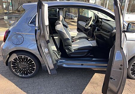 Fiat 500E 42kWh laPrima(Bocelli)Leder, 3-TÜR., Allwetter.