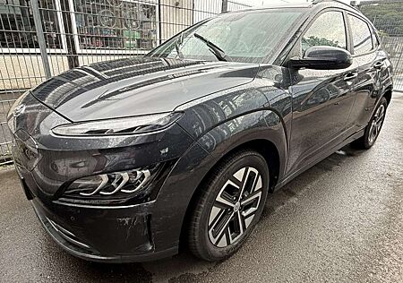 Hyundai Kona Trend ACC LED R.Cam dig.Cockpit Spurassist.