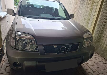 Nissan X-Trail 2.0 4x2 Comfort