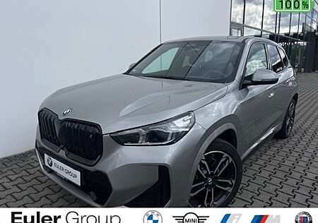 BMW iX1 xDrive 30 M-Sport Sportpaket HUD Navi