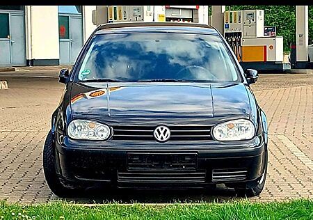VW Golf Volkswagen Scheckheftgepflegt kein Rost