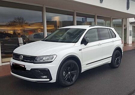 VW Tiguan Volkswagen 2.0 TDI SCR 4Motion R line Black line BlueMotion
