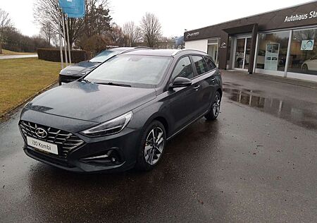 Hyundai i30 cw Connect & Go LED Kamera SHZ LHZ DAB