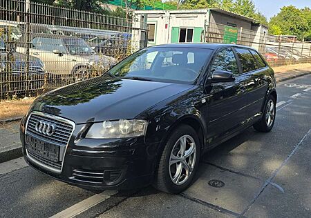 Audi A3 1.6 Attraction,Euro 4,Mit Gasanlage.