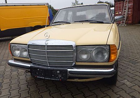 Mercedes-Benz 240 D Oldtimer Servo