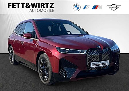 BMW iX xDrive40 Lr. 399,- br. o.Anz. 24Mon/5`Km p.A.