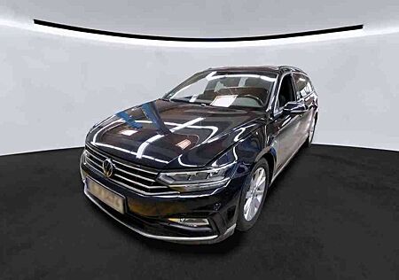 VW Passat Variant Volkswagen Passat 2.0 TDI DSG Variant R-LINE*STANDH*AHK*CAM