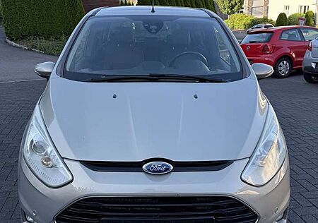 Ford B-Max 1.0 EcoBoost Titanium