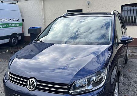VW Touran Volkswagen Cup BMT-DSG-Navi!!