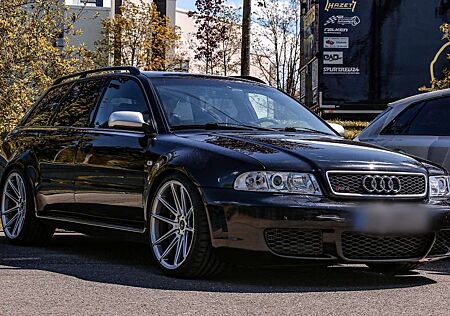 Audi RS4