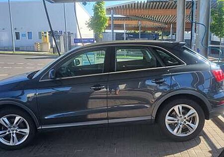 Audi Q3 design quattro