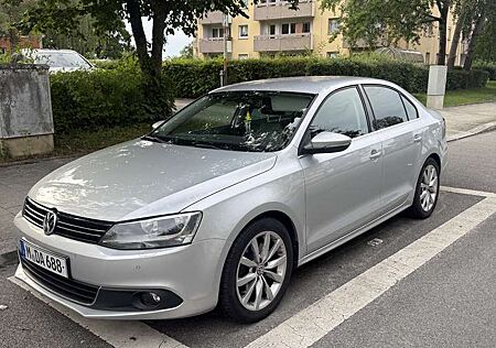 VW Jetta Volkswagen 2.0 TSI DSG Highline