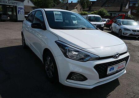 Hyundai i20 YES! erst 34.000 KM # AppleCar Play& Android