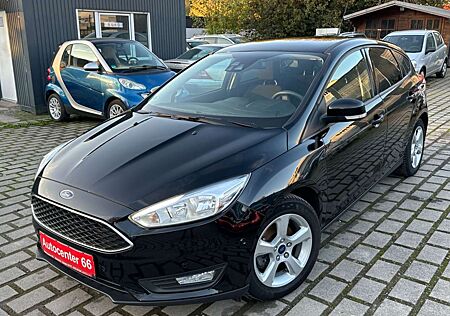 Ford Focus 1.5 TDCi Lim. Business*NAVI*TÜVNEU*1.HAND