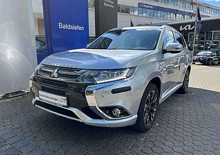 Mitsubishi Outlander 2.0L Plug-in Hybrid TOP