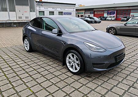 Tesla Model Y SR RWD / AHK