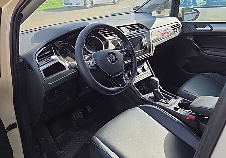 VW Touran Volkswagen 2.0 TDI SCR