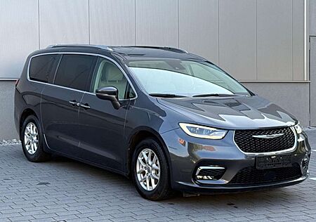 Chrysler Pacifica Touring L