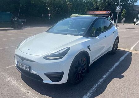 Tesla Model Y Performance Dual Motor AWD