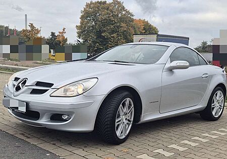 Mercedes-Benz SLK 200 Kompressor. Tüv 08.2027