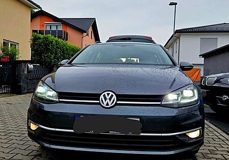 VW Golf Variant Volkswagen 1.6 TDI (BlueMotion Technology) DSG Comfortline