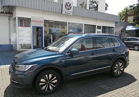 VW Tiguan Volkswagen Move 1,5 TSI 7 GANG DSG AHK,KAMERA
