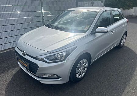 Hyundai i20 Trend*AUT*SHZ*LHZ*