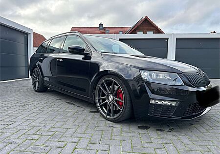 Skoda Octavia Combi 2.0 TDI (Green tec) DSG RS