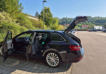 Skoda Superb Combi 2.0 TDI 4x4 DSG L