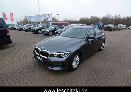 BMW 320 i Limousine G20 Advantage/Automatik/HiFi