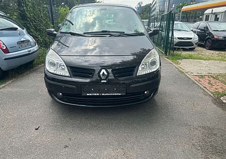 Renault Scenic 1.9 dCi FAP Dynamique