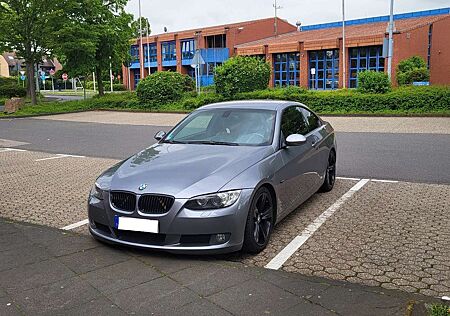 BMW 325i 325 Coupe Aut.