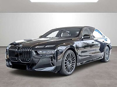 BMW 740 740d xDrive M Sport HUD PANO ACC 360°KAM RFK LM