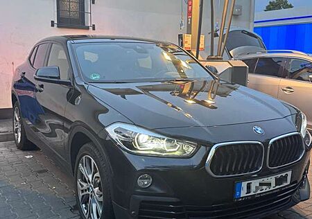 BMW X2 sDrive 1.8i Advant.Plus AUTOM,NAVİ,18ZOLL