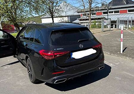Mercedes-Benz C 300 e T 9G-TRONIC AMG Line